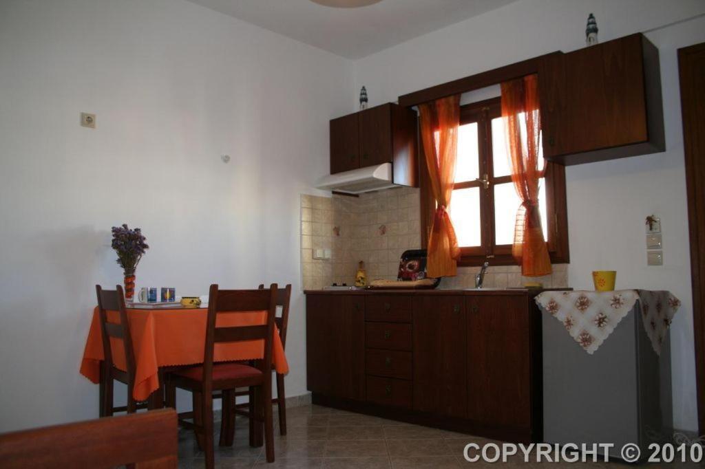 Margaritis Apartments Agia Anna  ภายนอก รูปภาพ